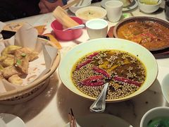 -初蓉丨遇见新川菜(亲贤街荣耀店)