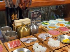 -银米·云南传统过桥米线(双廊黑金冠店)