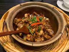 啫啫牛蛙煲-鹊玥·粤菜小馆(汇智国际商业中心店)