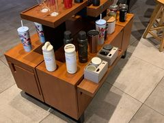 零售区-星巴克臻选(青岛金狮广场店)