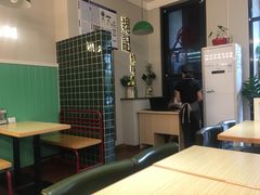 大堂-魏记烧味饭