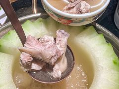 -得意咚瓜·顺德鱼生·冬瓜火锅(深圳首店)