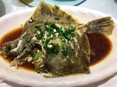 -赶海部落海鲜城(海阳路店)