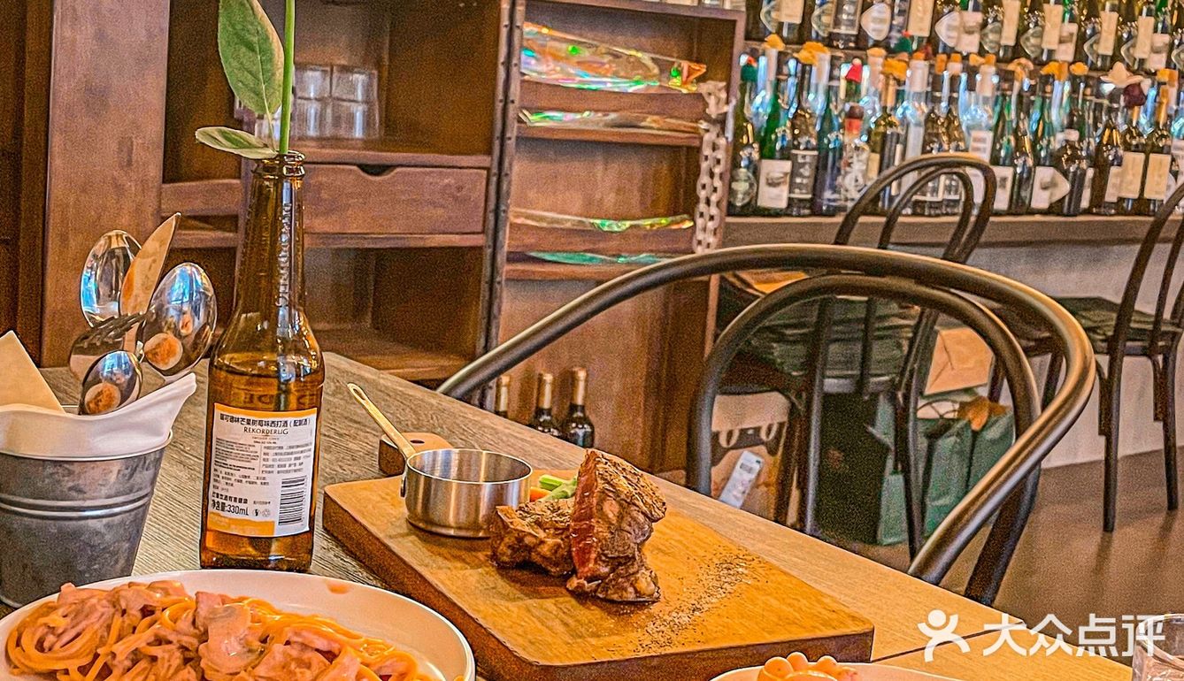 这家bistro有少女心爆棚🌸粉色浪漫意面