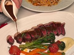 -普朗姆生蚝牛排馆 The Plump Oyster(成都摩方购物中心店)