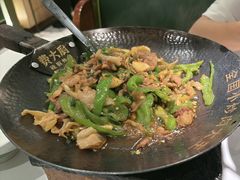 -费大厨辣椒炒肉(高铁吾悦广场店)