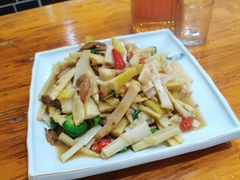 -下梅人家土菜馆(历史文化餐厅度假区店)