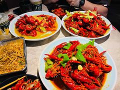 -沪小胖小龙虾(淮海中路旗舰店)