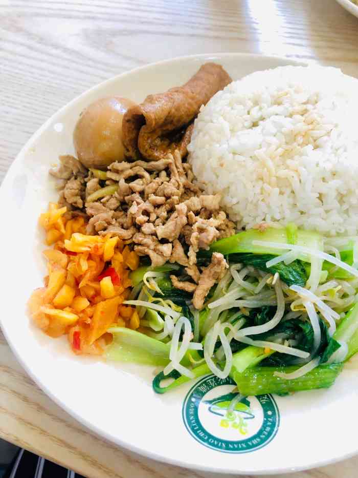 沙县小吃(联胜路店)-"这边晚上就这么几家吃的 隔壁的混沌一般般.