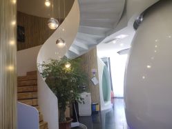 -比华利美容医院