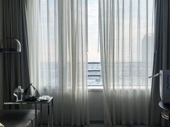-上海漕河泾万丽酒店