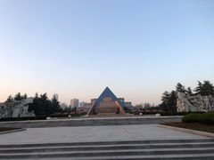 -上海市龙华烈士陵园