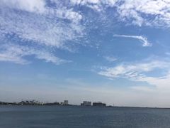 -上海滴水湖皇冠假日酒店