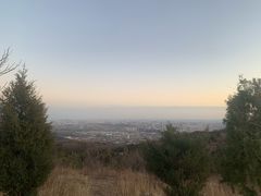 -鬼笑石后山停车场