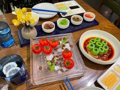 番茄脆菇沙拉-小大董·烤鸭(王府井apm店)