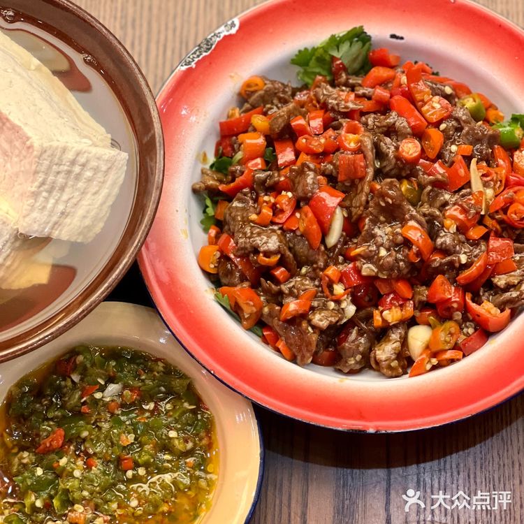 上海首家豆花饭主题川菜‼️忍住不多吃了好几碗！