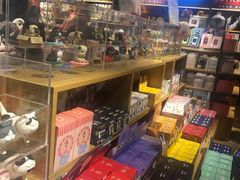 -九木杂物社(新奥购物中心店)