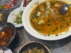 -小三峡食府(西五路店)