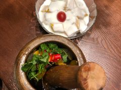 -老滇山寨•云南特色菜•地方菜•民族风情歌舞表演(金碧店)