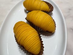 银萝千层酥-香港百合居(LCM置汇旭辉广场店)