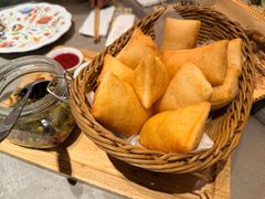 -幸福的烤包子·新疆菜