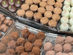 -Laderach 莱德拉(上海环贸iapm店)