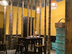 -富正毅三下锅·湘西韵味(天门山索道店)