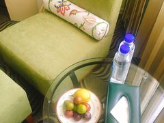 -泸州泸舍酒店(江阳区水井沟步行街店)