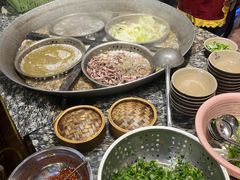 -谢老五跷脚牛肉·非遗传承店
