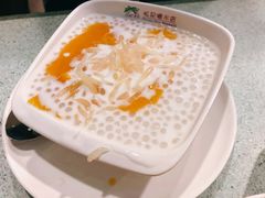 杨枝甘露-松记糖水店(铜锣湾分店)