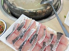 -墨脱石锅椰子鸡•香草鸭•东山羊(大东海店)