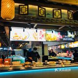 我点了一份猪蹄。这味道，值得我跑那么远来吃了！