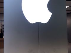 -Apple零售店(华贸购物中心店)