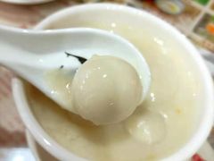 杏仁花生汤圆-周大娘牛乳(旧寨古村总店)