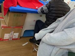 -爱革·奢品·鞋包·衣物·家居(金桥国际商业广场店)