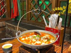 思茅酸汤鱼片-老滇山寨•云南特色菜•地方菜•民族风情歌舞表演(金碧店)