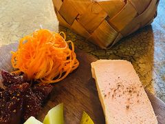 -羽深肉铺 Steak & Wine