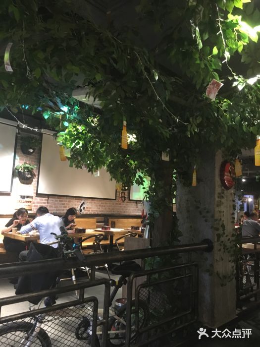 管氏翅吧(马家堡店)大堂图片