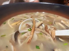 鸡纵汤-缘生态云南菜·野生菌庭院餐厅(华侨城店)