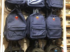 -名创优品(江南新地店)