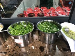 -二荆条·蜀鲜汇城市森林火锅