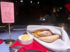 -弦月窗LUNETTE BY AMANDA(复兴路店)