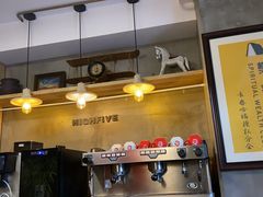 -HIGH FIVE哈福手工汉堡(桂林路店)