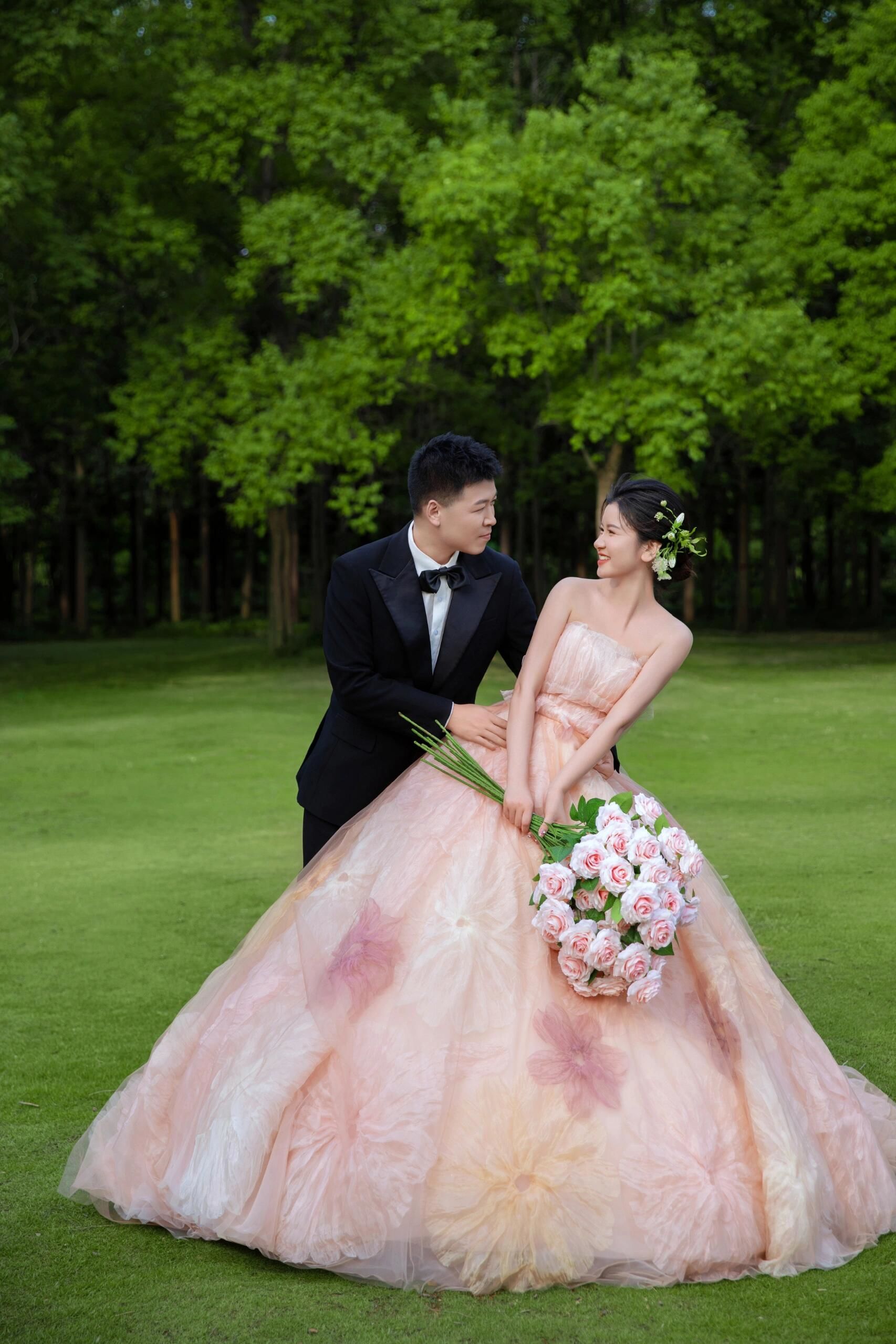 美到犯规 一眼沦陷的森系公主风婚纱照