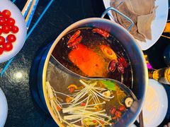 -唯爱KTV聚会餐厅(仙林东城汇店)