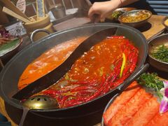 -巴卤社老火锅(财富店)