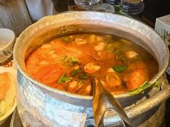 泰式冬阴功虾汤-大头虾越式风味餐厅(光明广场店)