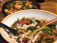 小炒肉粉-湘里乡亲甲王二老店