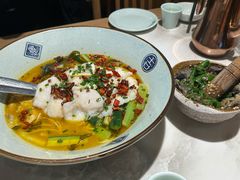 -绿草地·湘菜(酃湖师院店)