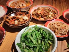 -老三样·美食研究中心(世贸路店)